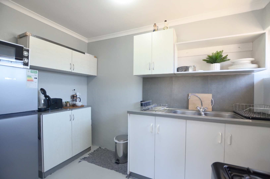 7 Bedroom Property for Sale in Westcliff Western Cape